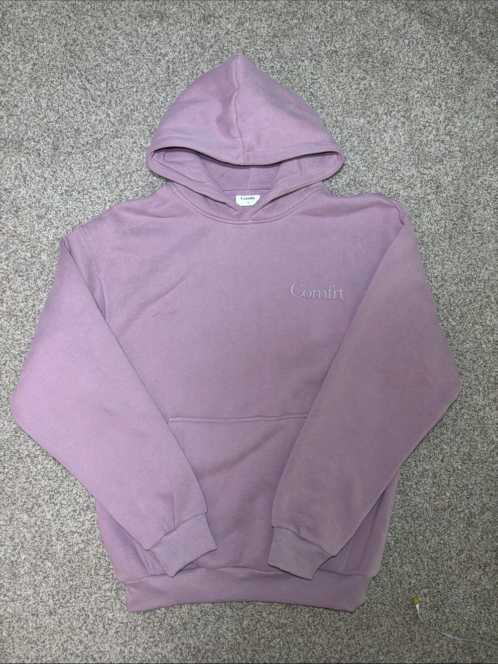 Comfrt Women's Minimalist Lavender Cloud Pullover Hoodie